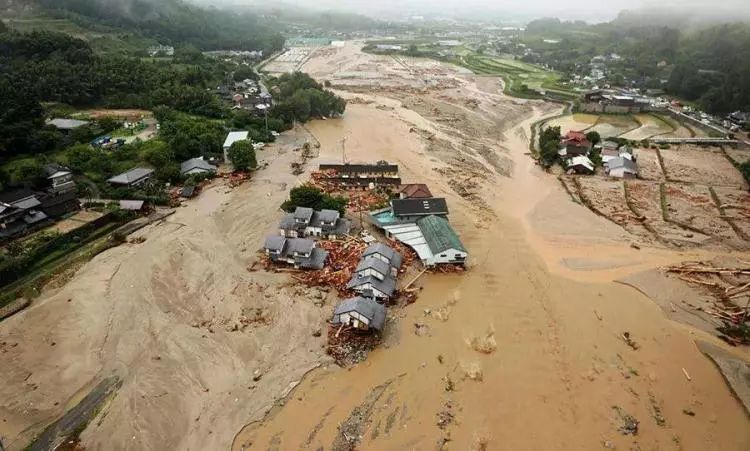 福州暴雨山體滑坡如何應對